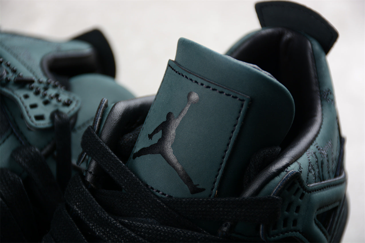 Kaws x Air Jordan 4 Black Shoes braveps