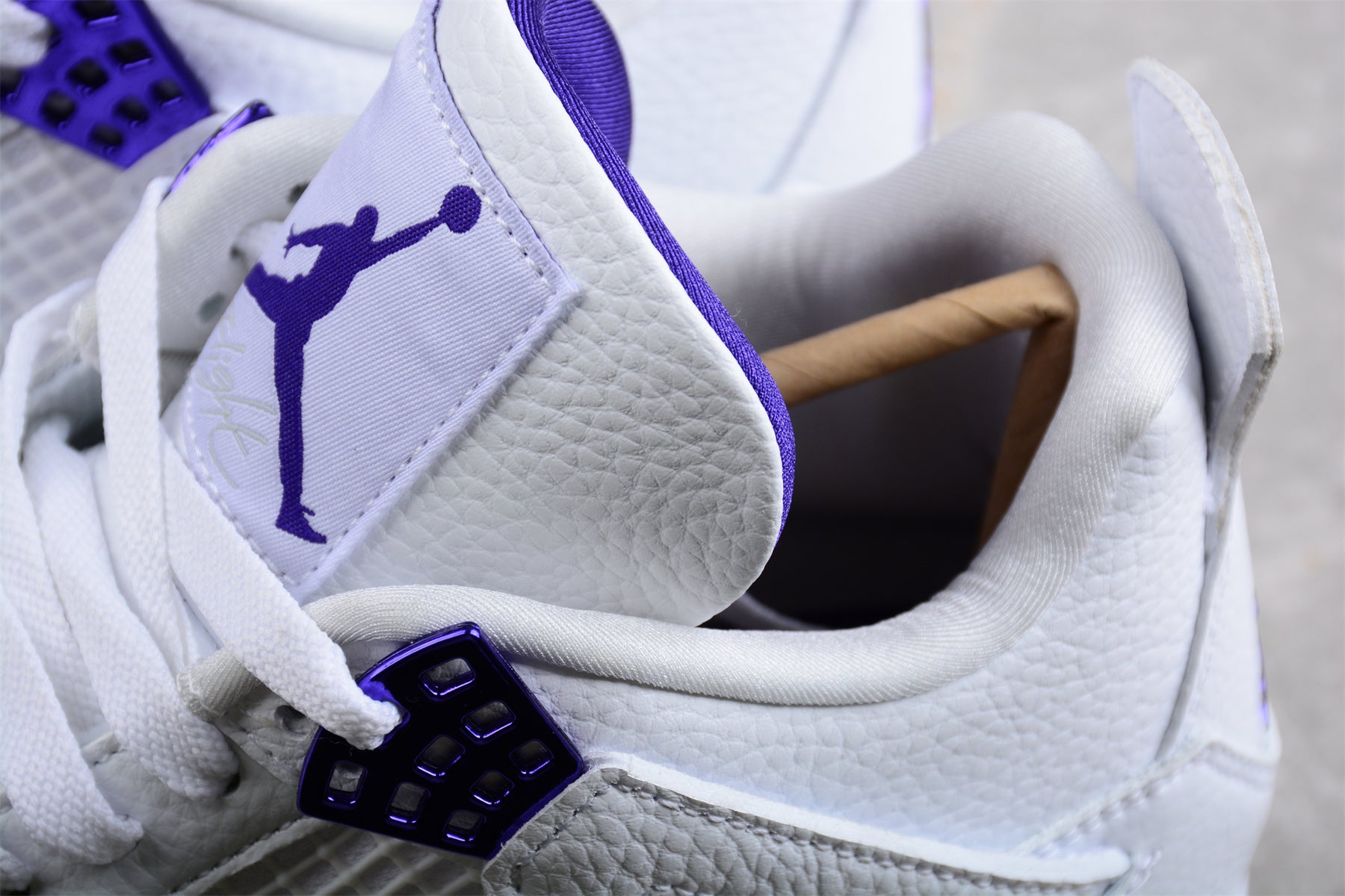 Cost-effective Air Jordan 4 "Court Purple" Shoes braveps