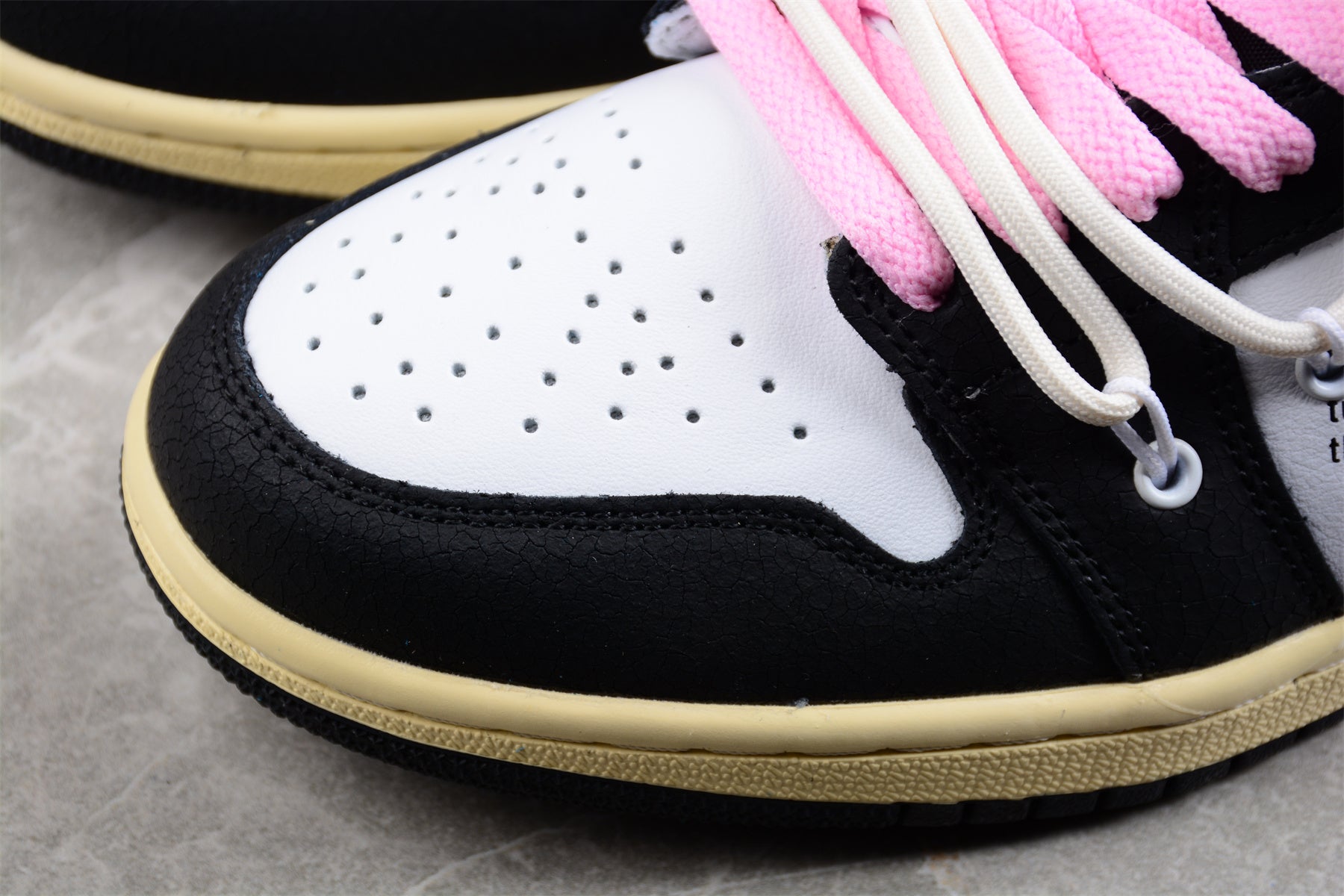 Nike Air Jordan 1 Low GS"White/Black/Pink" braveps