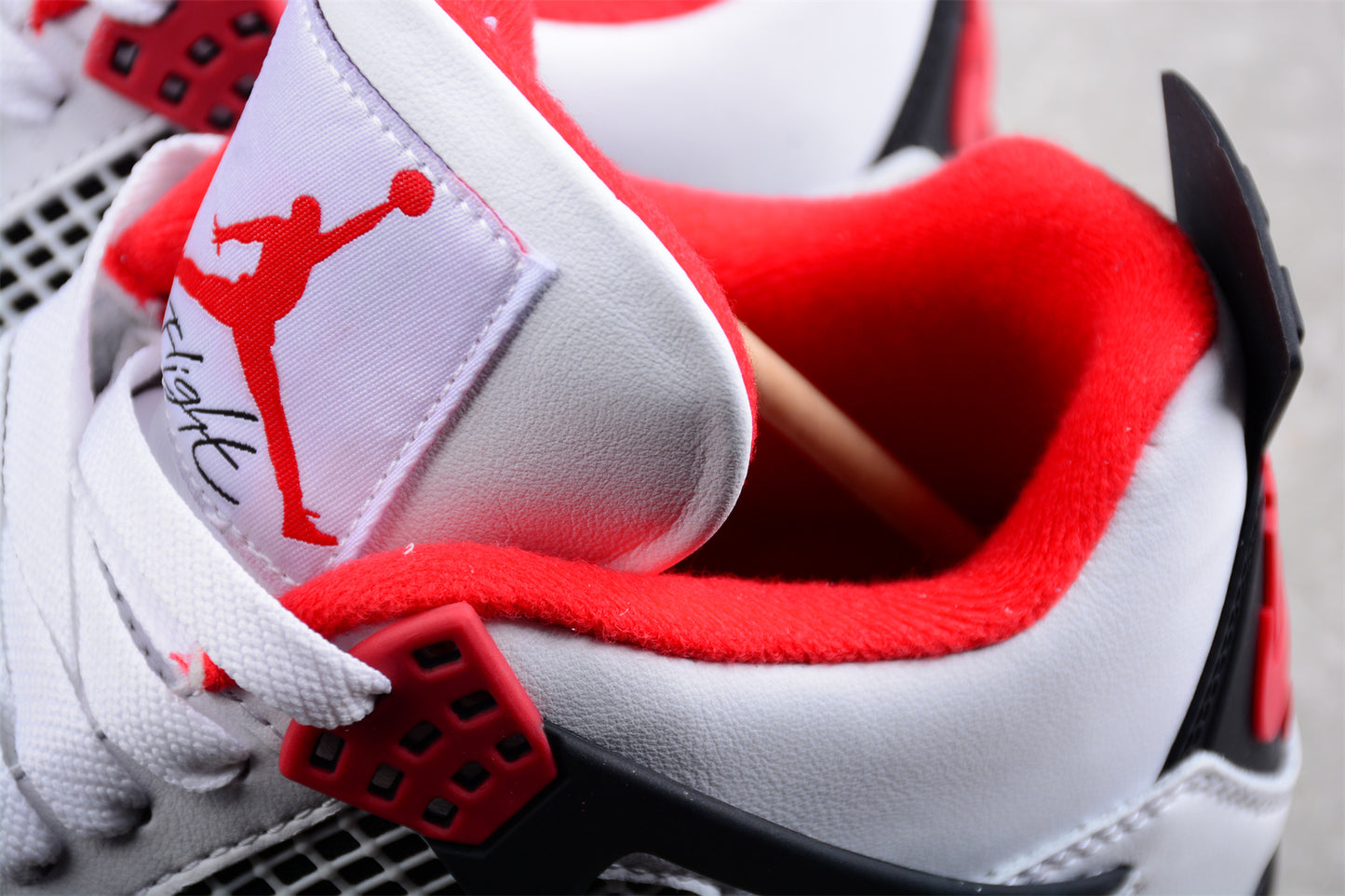 Version of Air Jordan 4 Retro "Fire Red" Shoes braveps