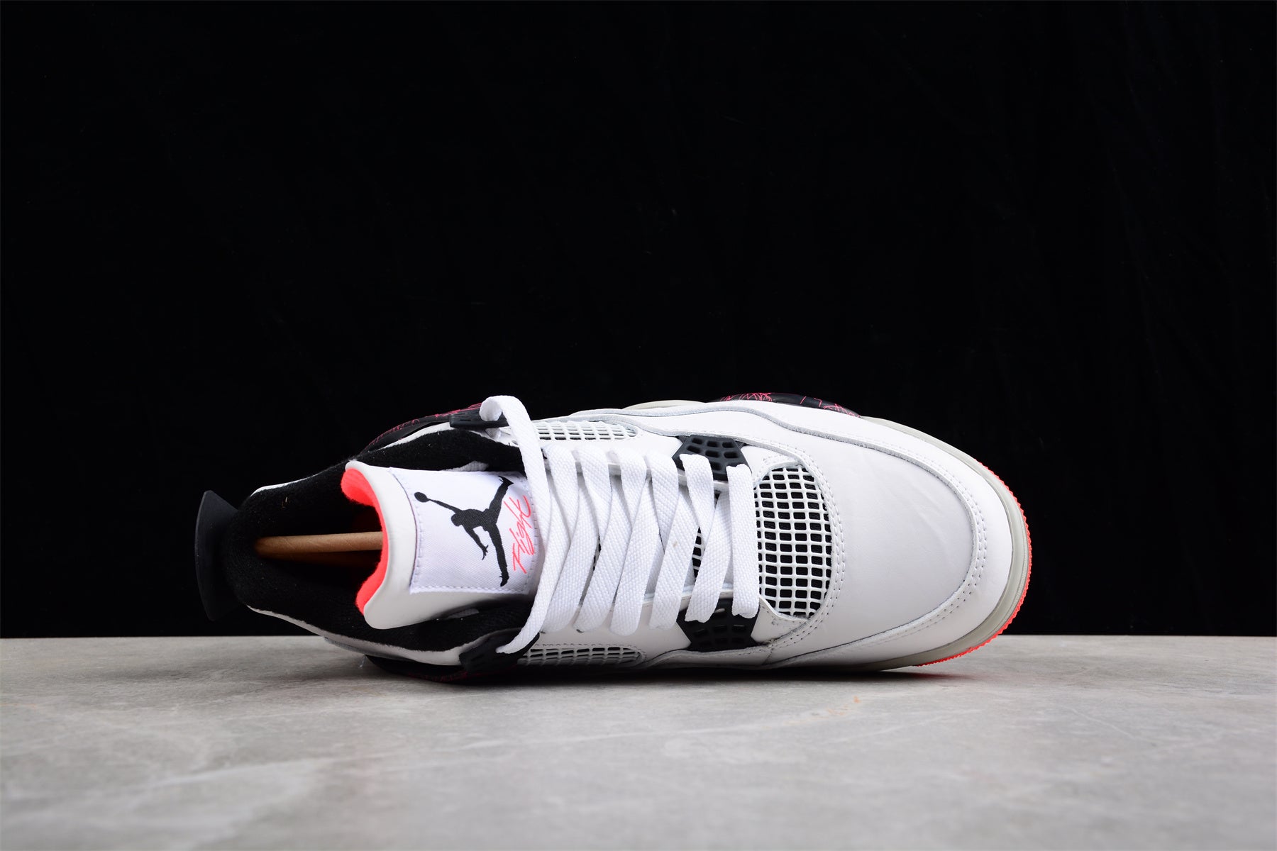 Cost-effective Air Jordan IV Hot Lava Shoes braveps