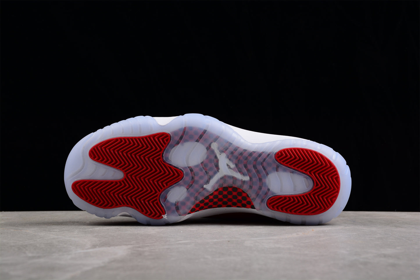 Air Jordan 11 "Cherry" White and Red Shoes braveps