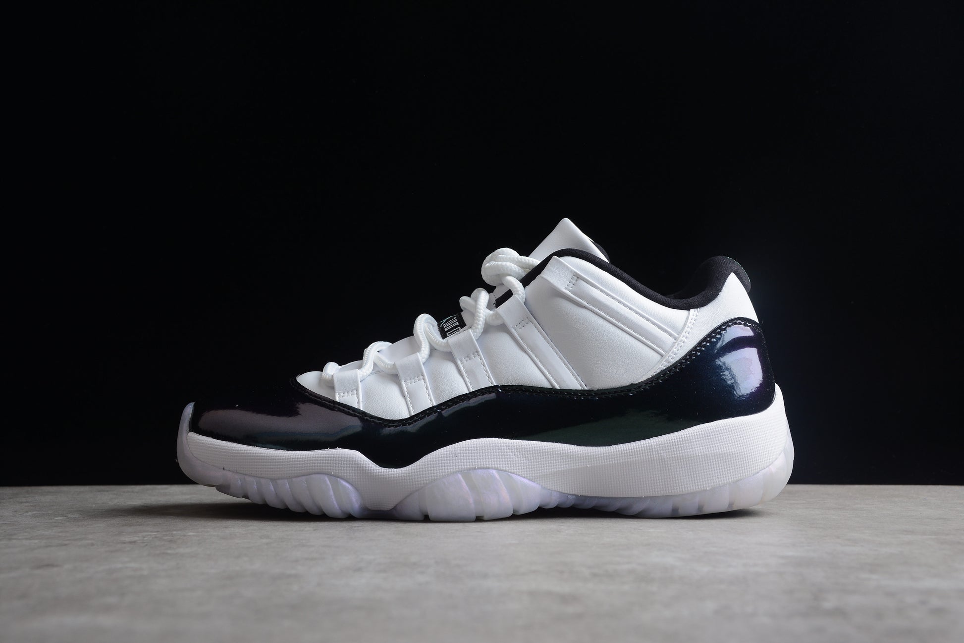 Air Jordan 11 Low "Easter" Shoes braveps