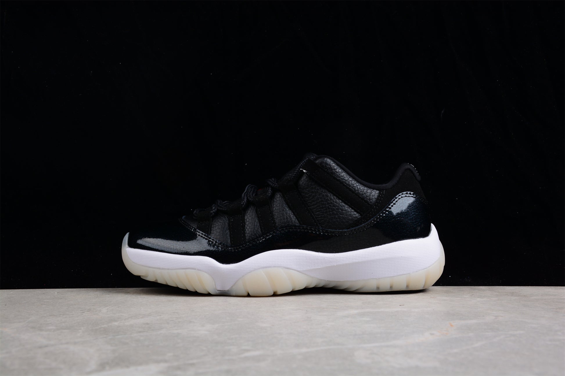 Air Jordan 11 Retro Low "72-10" Shoes braveps