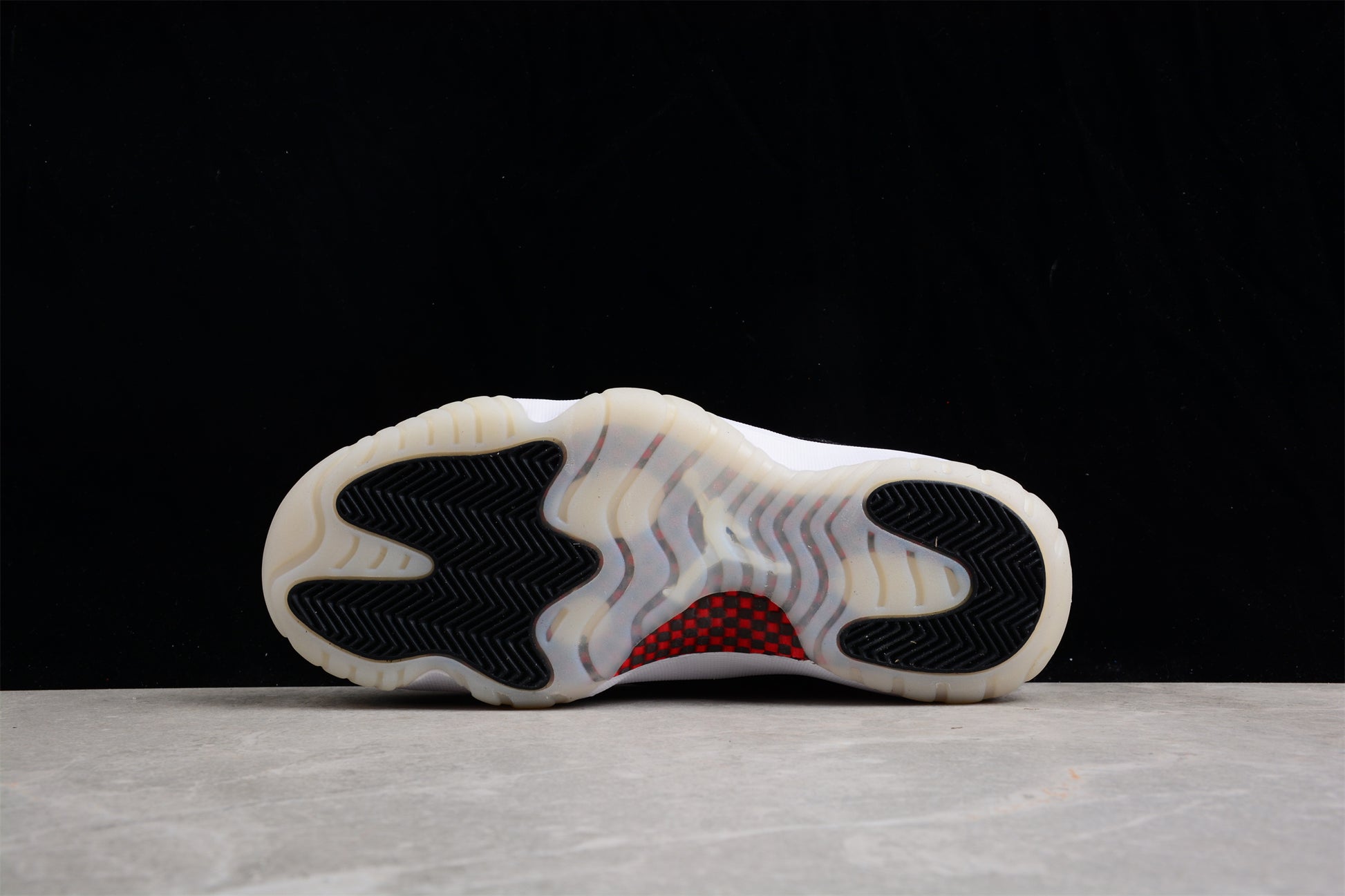 Air Jordan 11 Retro Low "72-10" Shoes braveps