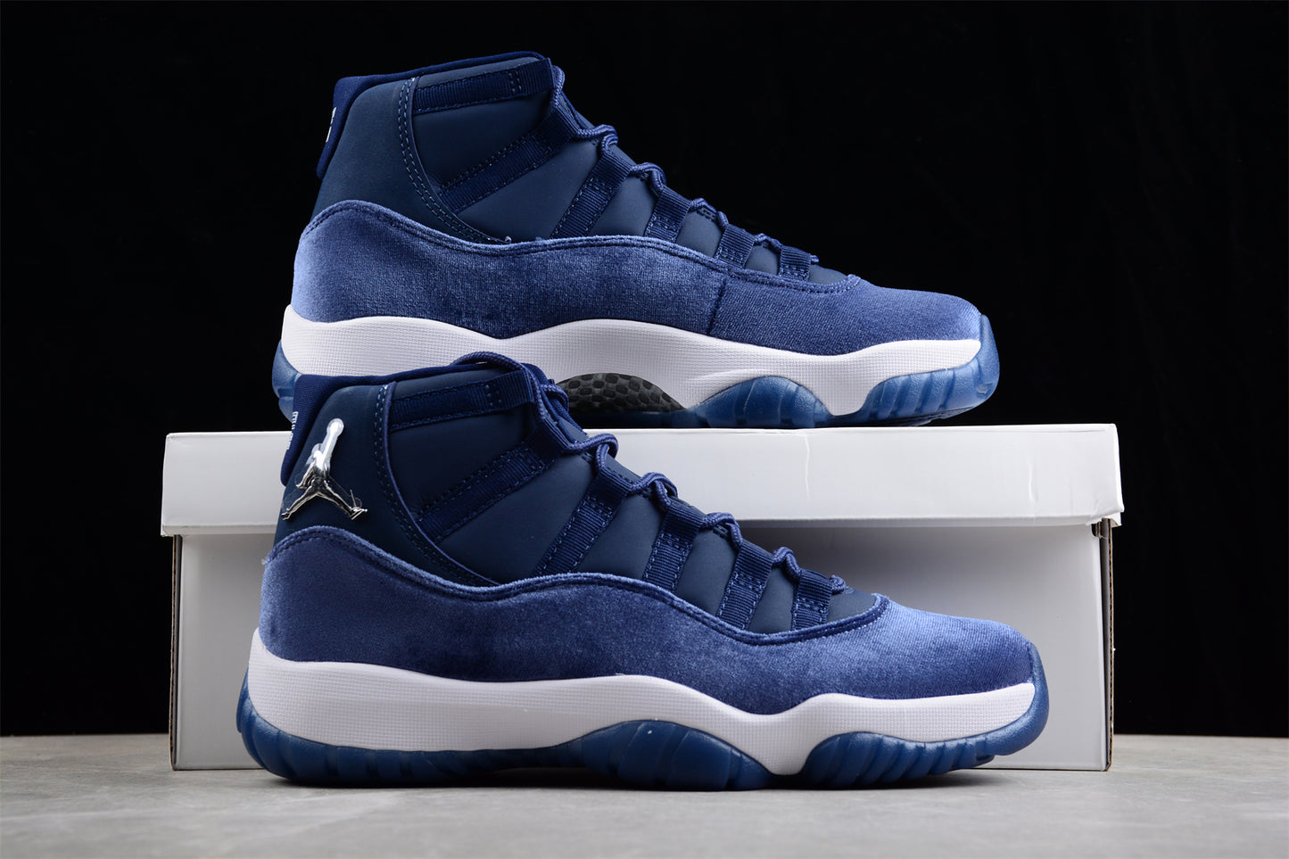 Air Jordan 11 Velvet "Midnight Navy" Shoes braveps