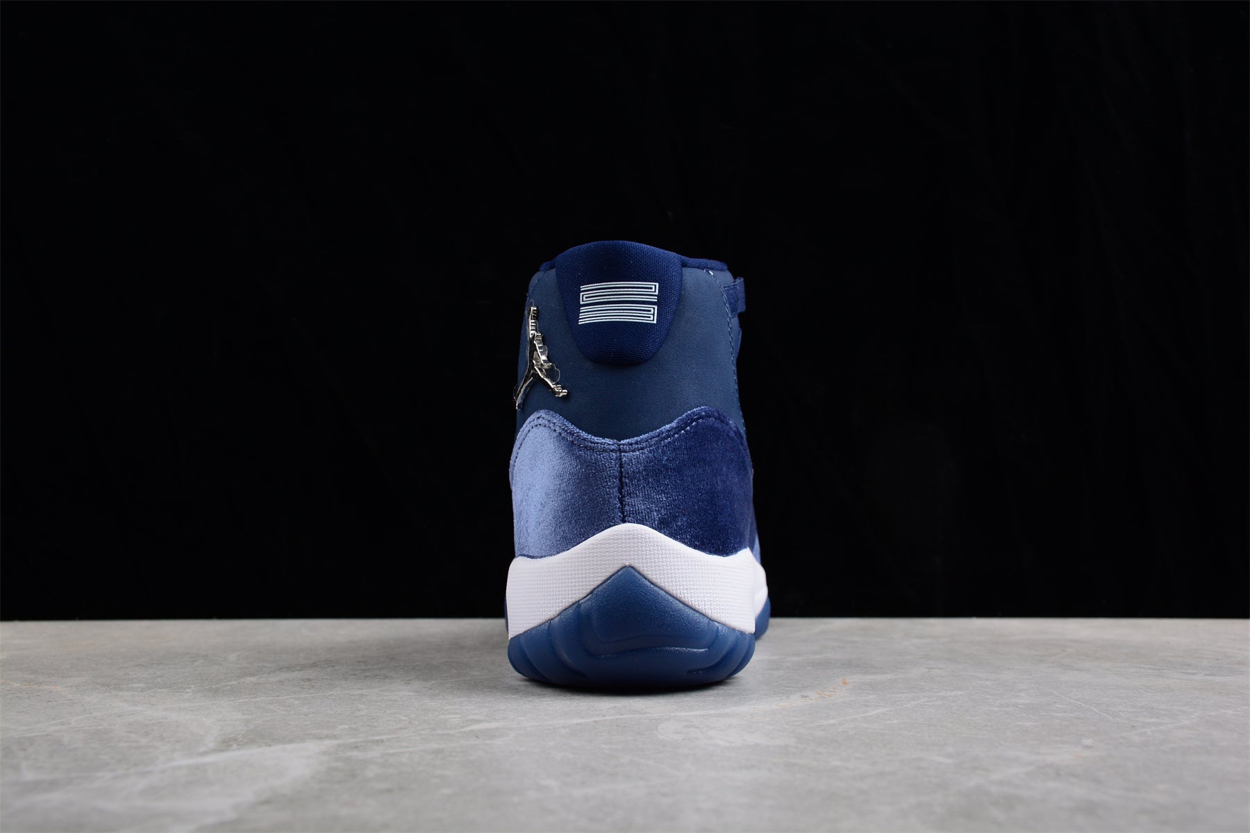 Air Jordan 11 Velvet "Midnight Navy" Shoes braveps