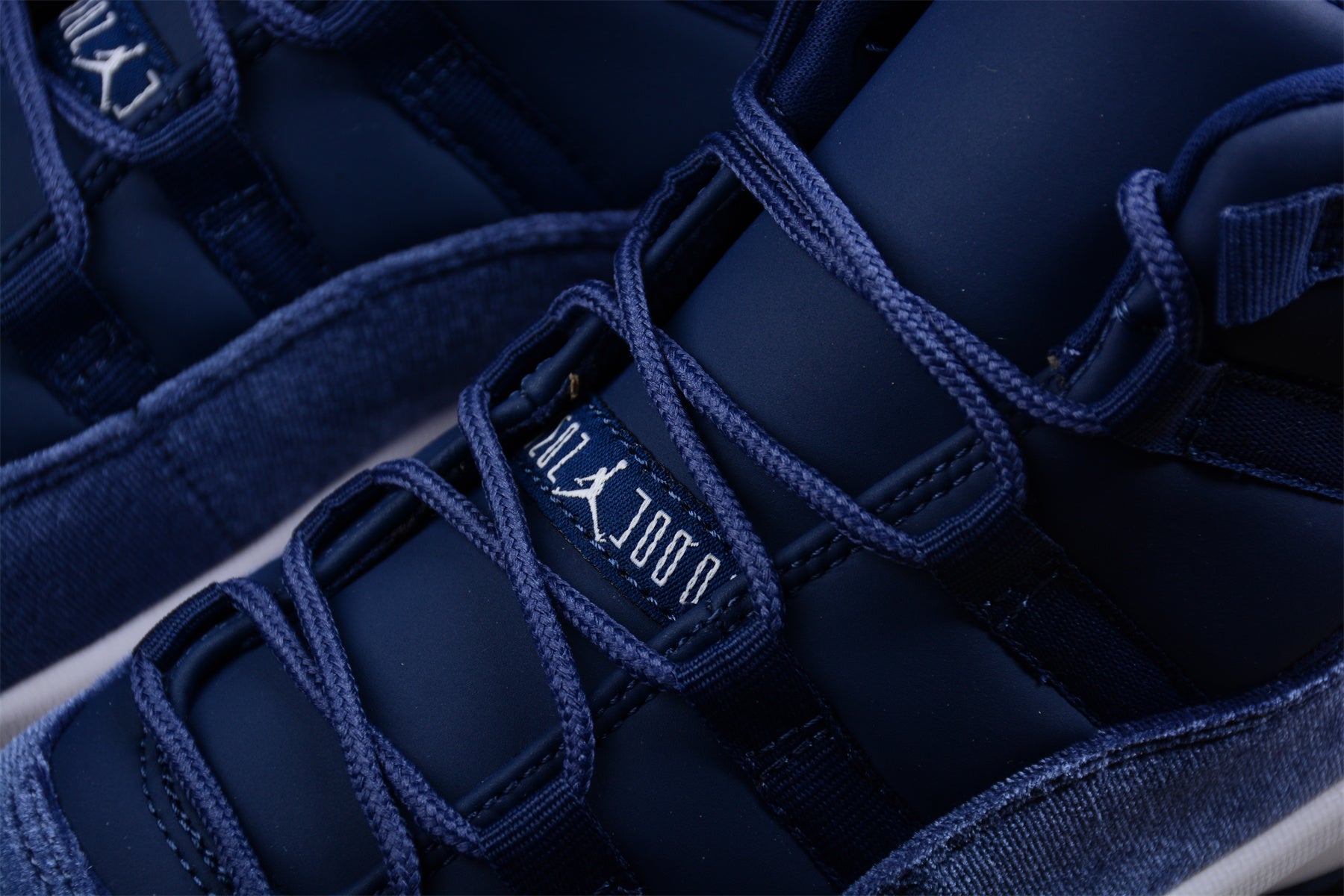 Air Jordan 11 Velvet "Midnight Navy" Shoes braveps