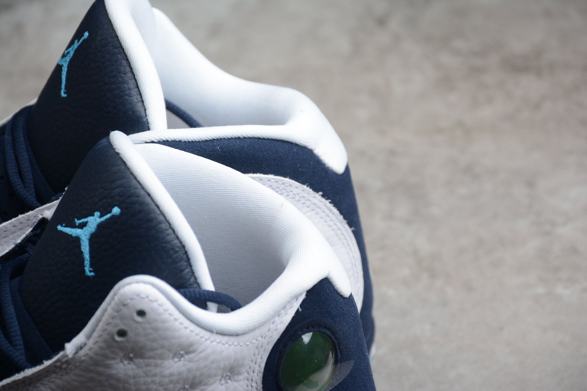 Air Jordan 13 Retro "Obsidian" White Blue braveps