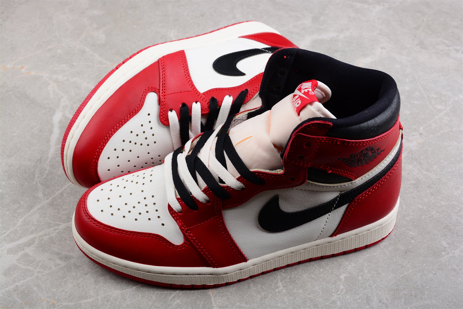 Air Jordan 1 "Chicago Reimagined" Shoes braveps