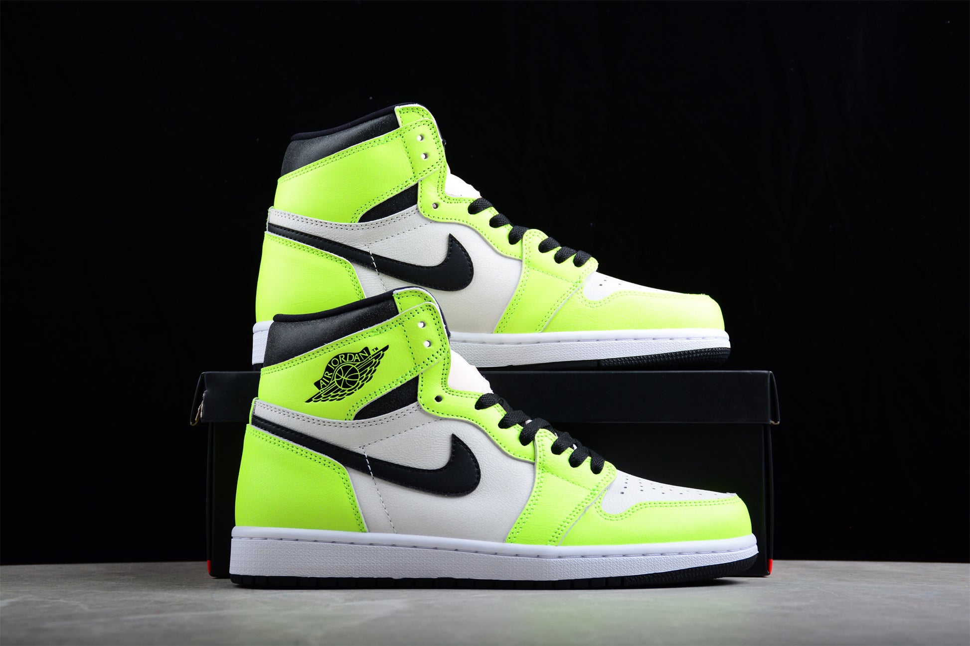 Air Jordan 1 High OG "Volt" Fluorescent Green Shoes braveps