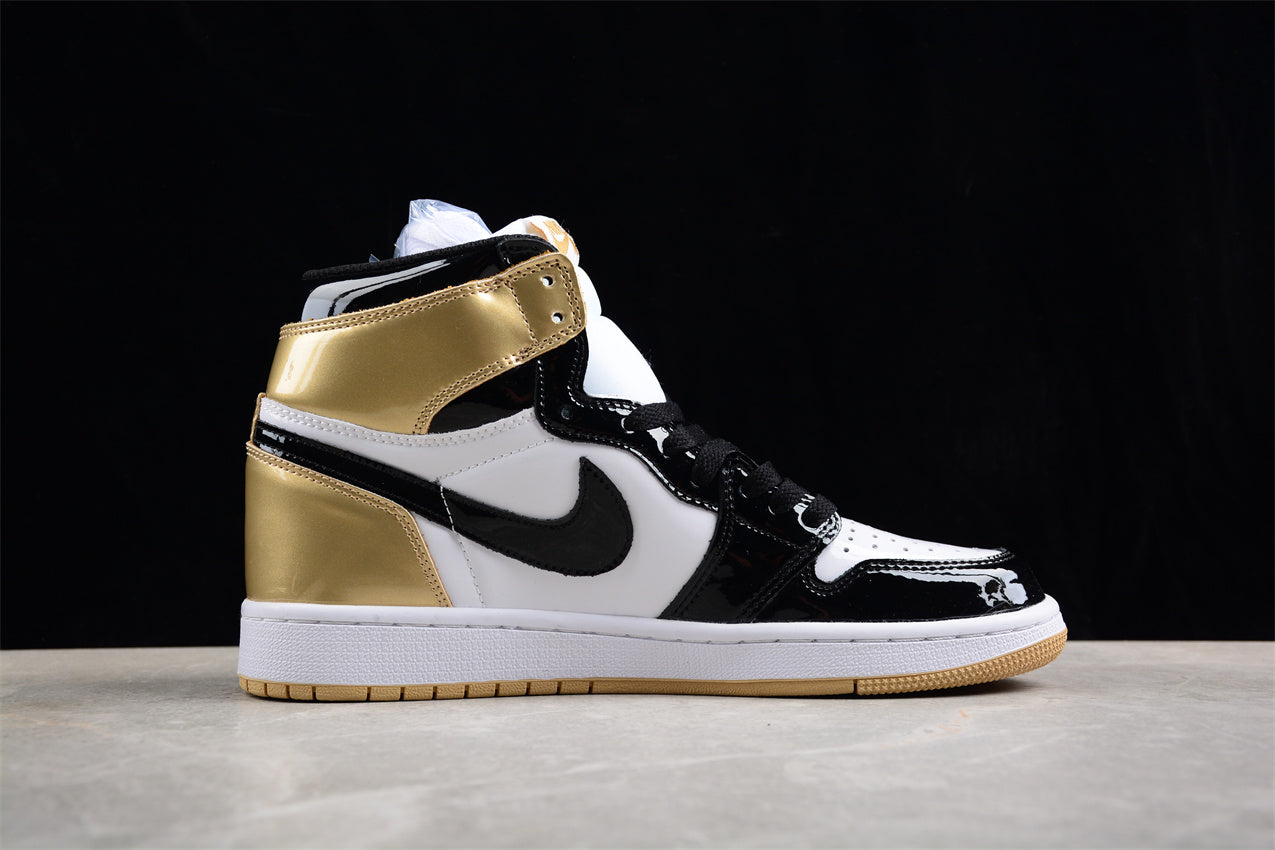 Air Jordan 1 Retro High "ComplexCon" Black & Gold Shoes braveps