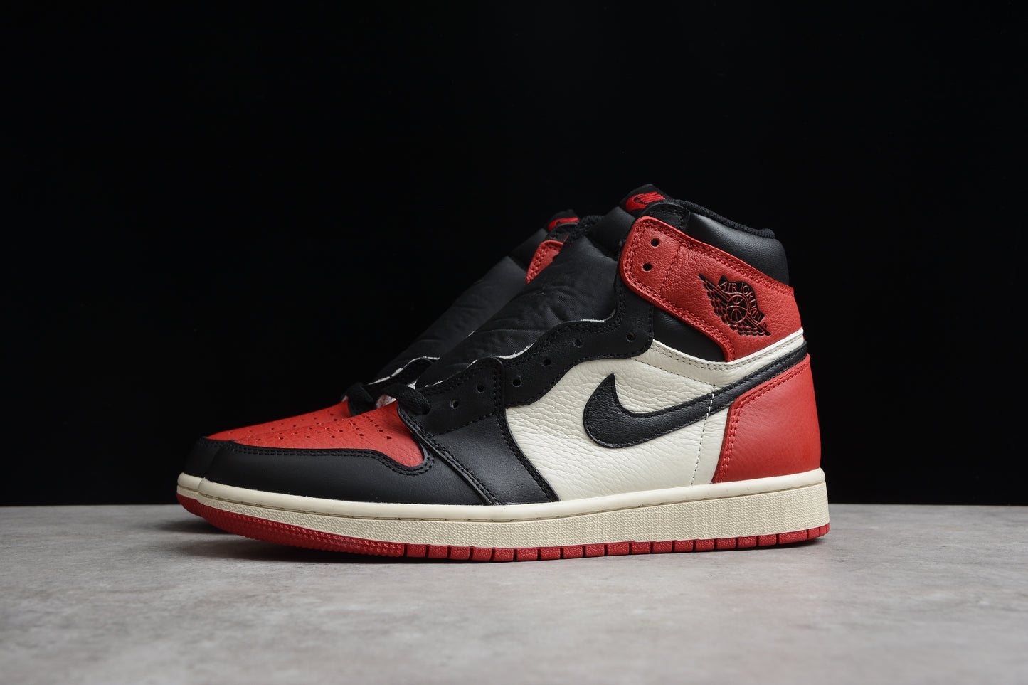 Air Jordan 1 Retro High OG Shoes braveps