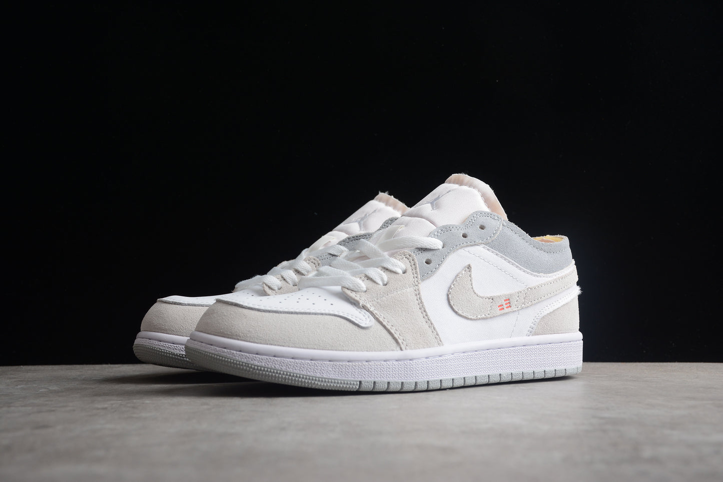 Jordan 1 Low-top Casual Sneakers braveps